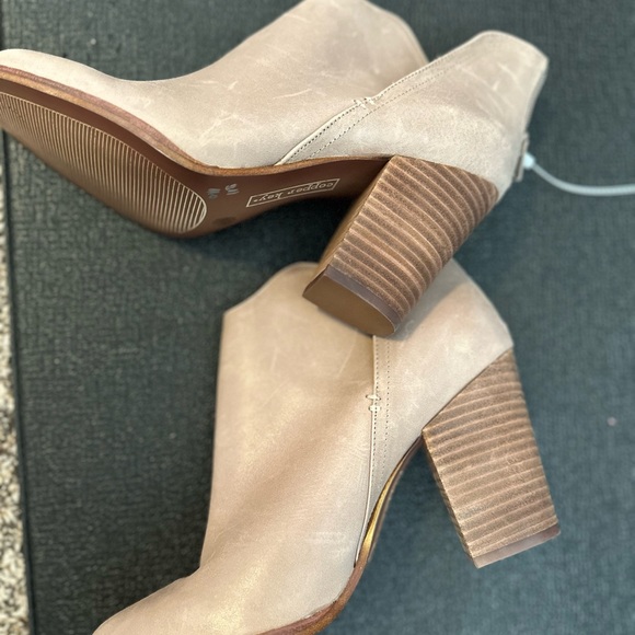 Copper Key booties size 10 - Picture 3 of 6